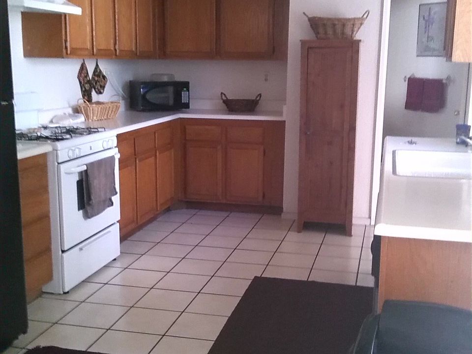 2nd image of 184 W Walnut Ave Unit C
