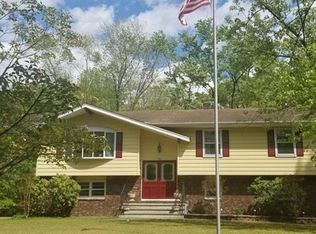 8 Doris Ave, Howell, NJ 07731