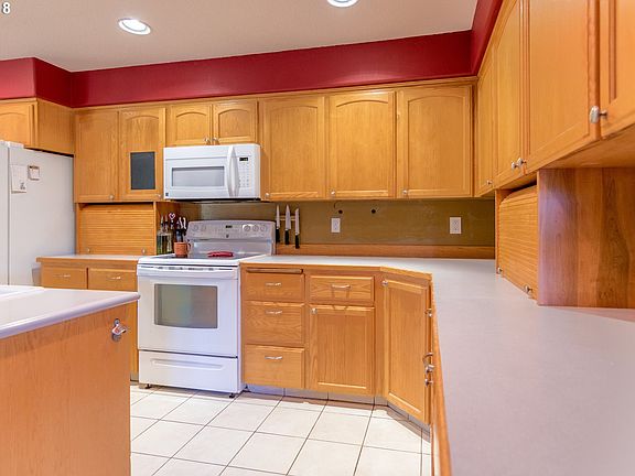 5th image of 15714 NE 160th Ct