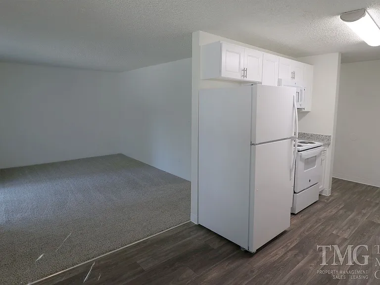 St. John's Park Apartments — Photo 8
