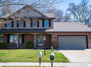 6506 N Syler St, Peoria, IL 61615