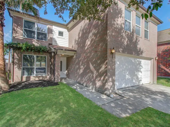 11719 Cabot Hill St, Houston, TX 77044
