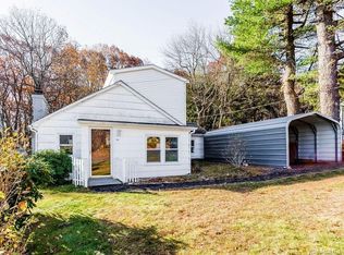 35 Cedar Ave, Wolcott, CT 06716