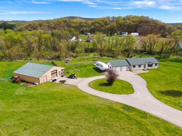 N7006 County Rd W, Holmen, WI 54636