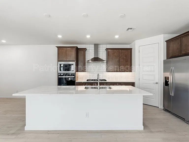 7404 W Buckhorn Trl — Photo 6