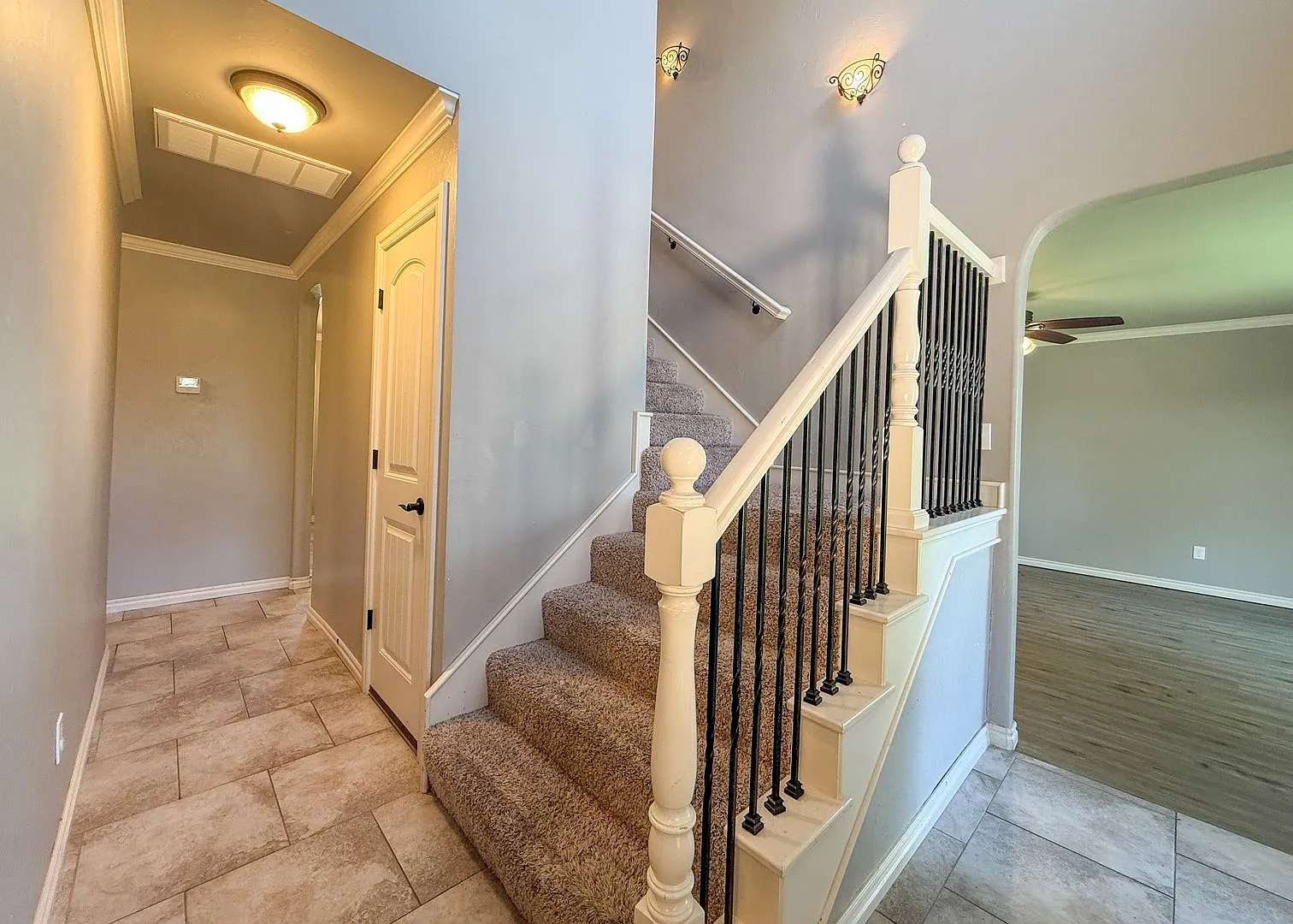 5 Bedrooms | 3 Bathrooms | 2 Car Garage | Moore Schools — Photo 2