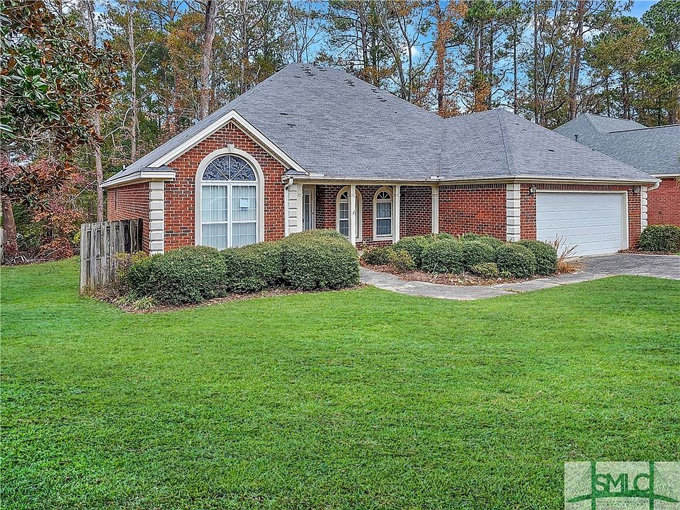 2nd image of 13 Eagle Pointe Drive