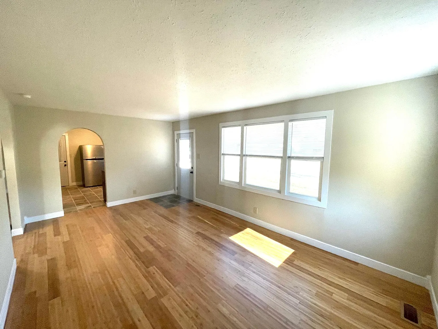 1010 S Murray Avenue — Photo 4