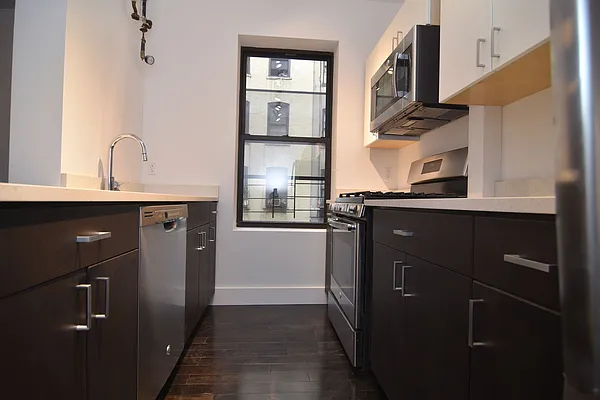 Rented by Building Equity Management LLC | media 18