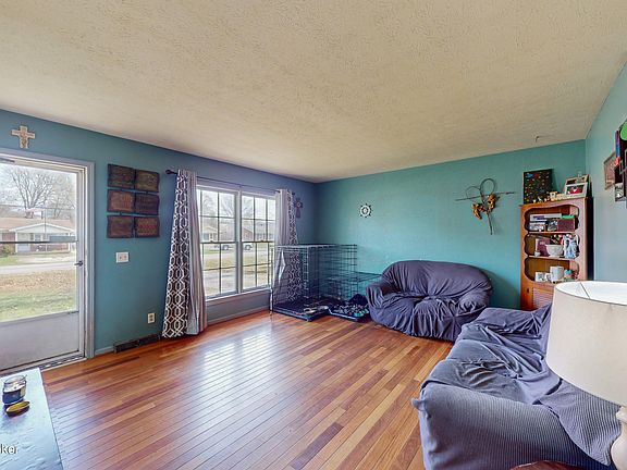 5th image of 7118 Daisy Ave