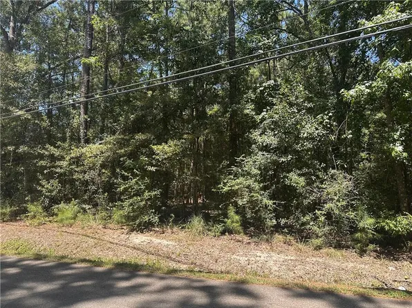Crown Dr, Ponchatoula, LA 70454