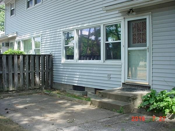 2nd image of 42 Woodbridge Rd