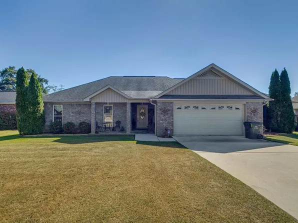 120 Maplewood Dr, Clanton, AL 35045