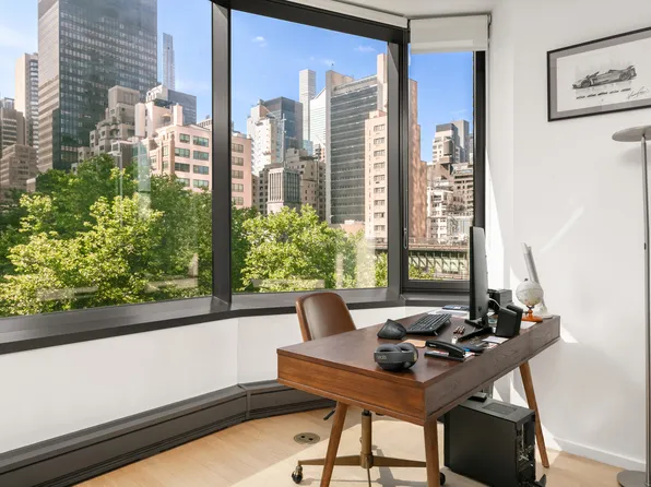 50 United Nations Plaza image 3 of 14