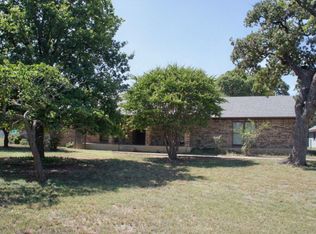 160 Tall Timber Rd E, Kerrville, TX 78028
