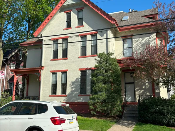 6100 Walnut St #11, Pittsburgh, PA 15206