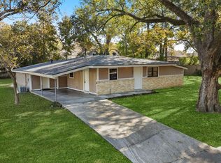 9145 Bordeaux Dr, Baton Rouge, LA 70809