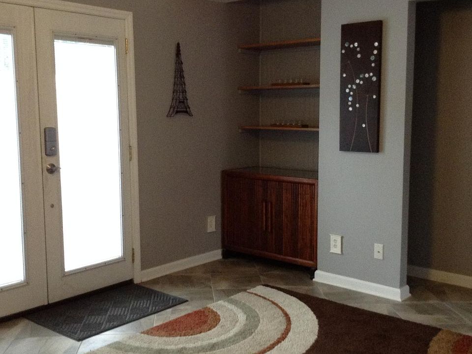 1st image of 62 Adriatic Ave