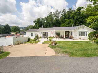 25 Langford Ave, Westover, WV 26501