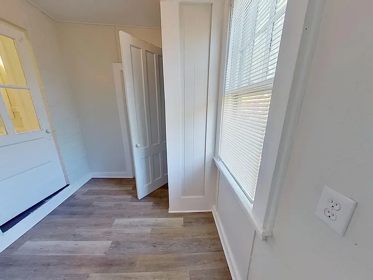 568 Park Ave #1 — Photo 14