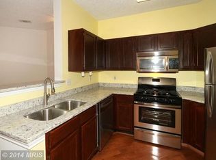 13085 Autumn Woods Way APT 103, Fairfax, VA 22033