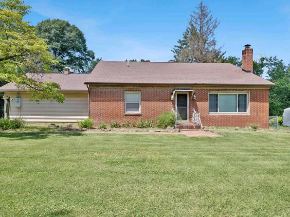 2304 E Lake Rd, Princeton, IN 47670