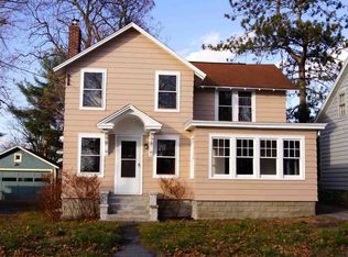 11 Halfmoon Cir, Halfmoon, NY 12065