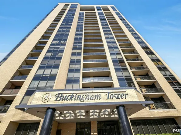 800 Palisade Ave APT 109, Fort Lee, NJ 07024