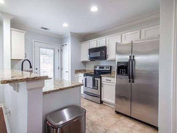 5th image of 2437 Waterstone Cir