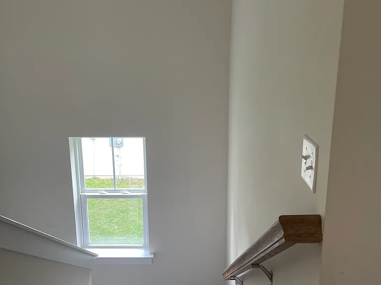 2366 Storen St — Photo 30