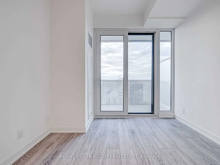 15 Holmes Ave #2206 — Photo 17