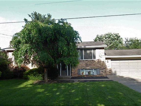 2nd image of 218 Lindsey Ave