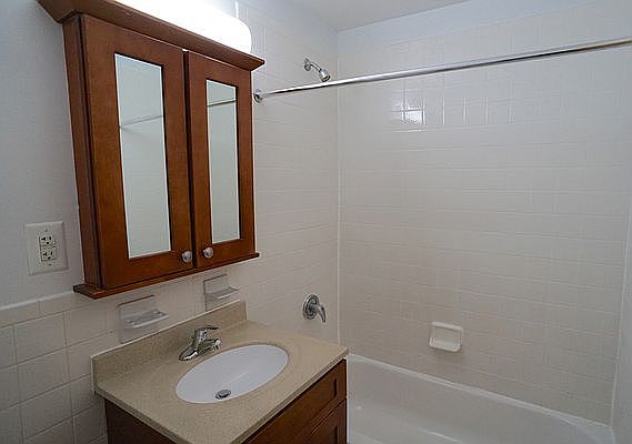 3rd image of 577 Saint Marks Ave APT 2B