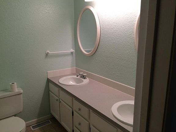 4th image of 314 N Joliet Pl