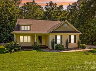 215 Meadow Lake Dr, Salisbury, NC 28146