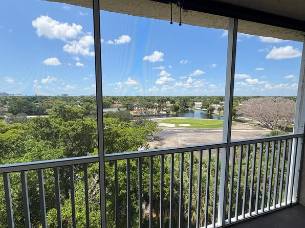 250 Jacaranda Dr, Fort Lauderdale, FL
