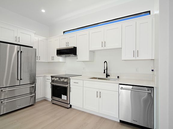 5th image of 10945 N Lurline Ave