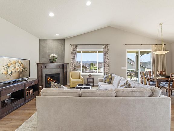 5th image of 2655 N Rydal Ln