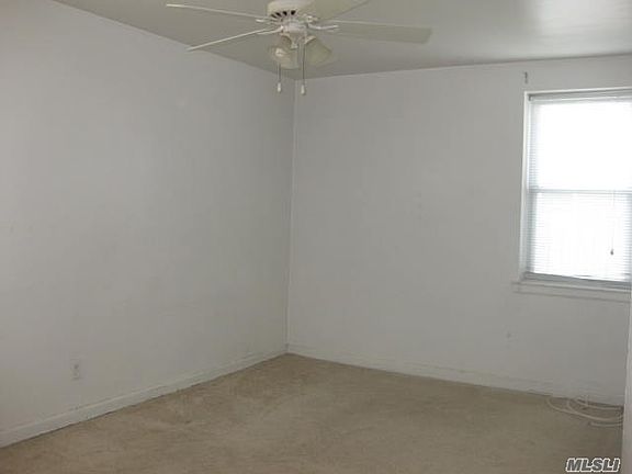 4th image of 34 Cathedral Ave APT 4E