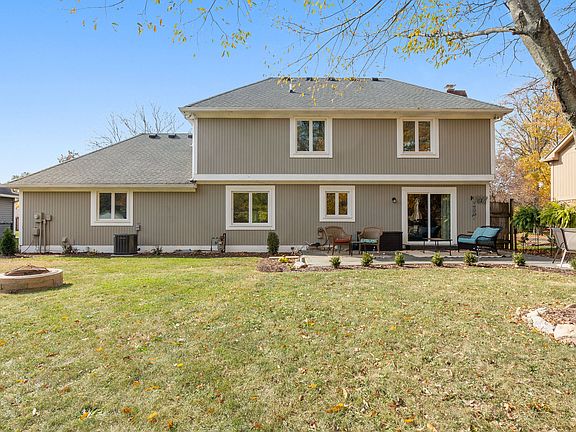 5th image of 518 Deerberry Dr