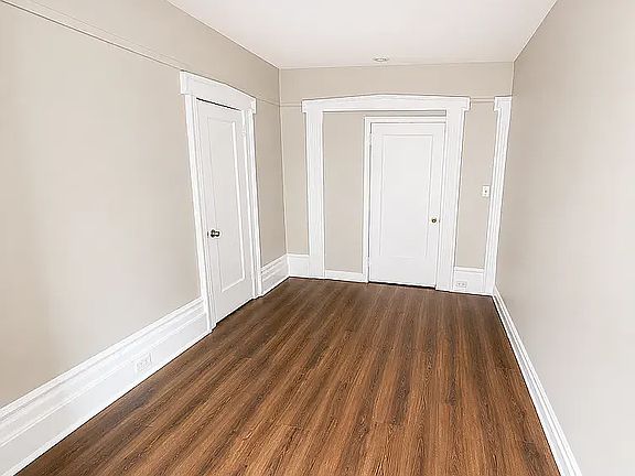 5th image of 500 Park Ave #0582a6ba2
