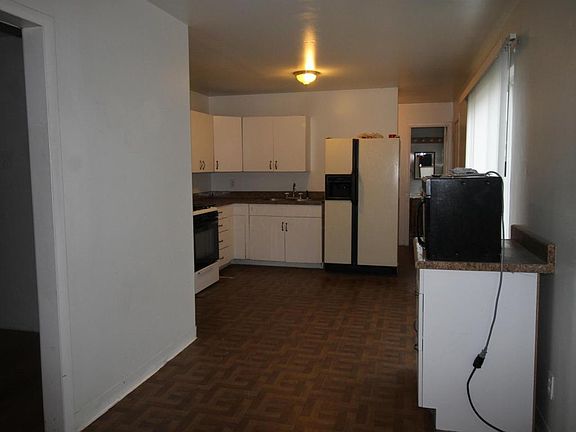 4th image of 4926 Sutherland Dr