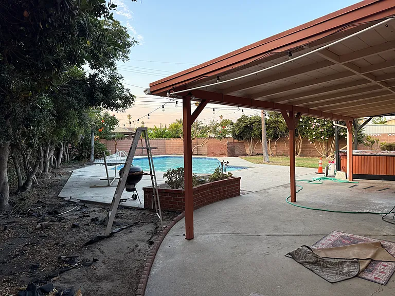 Skylark Blvd — Photo 15