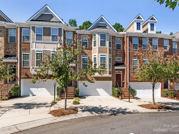 3219 Luke Crossing Dr, Charlotte, NC 28226