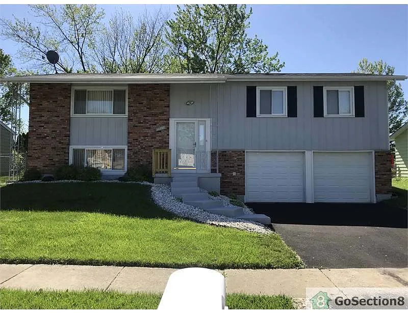 17700 Arlington Dr photo 1