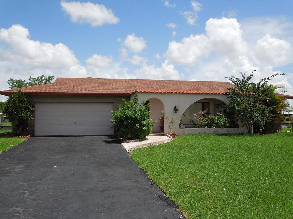 1st image of 9403 NW 70th Pl