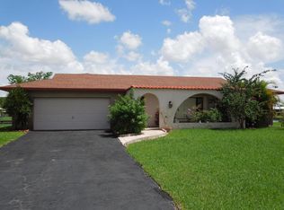9403 NW 70th Pl, Tamarac, FL 33321