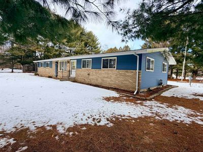 W6594 County Road H, Wild Rose, WI, 54984