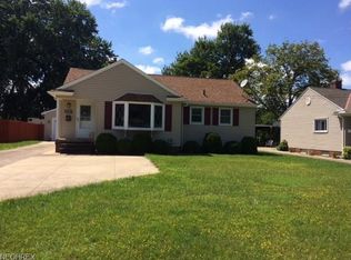 5496 Hauserman Rd, Parma, OH 44130