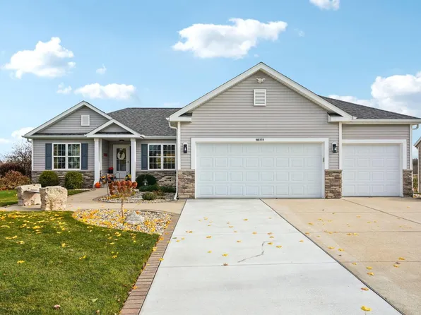 N8174 Woody LANE, Ixonia, WI 53036